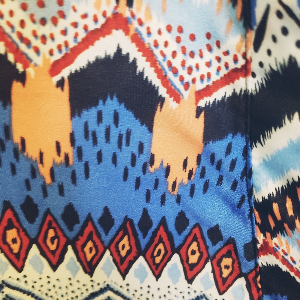 🌺 No Boundaries Aztec dress - Picture 3 of 5